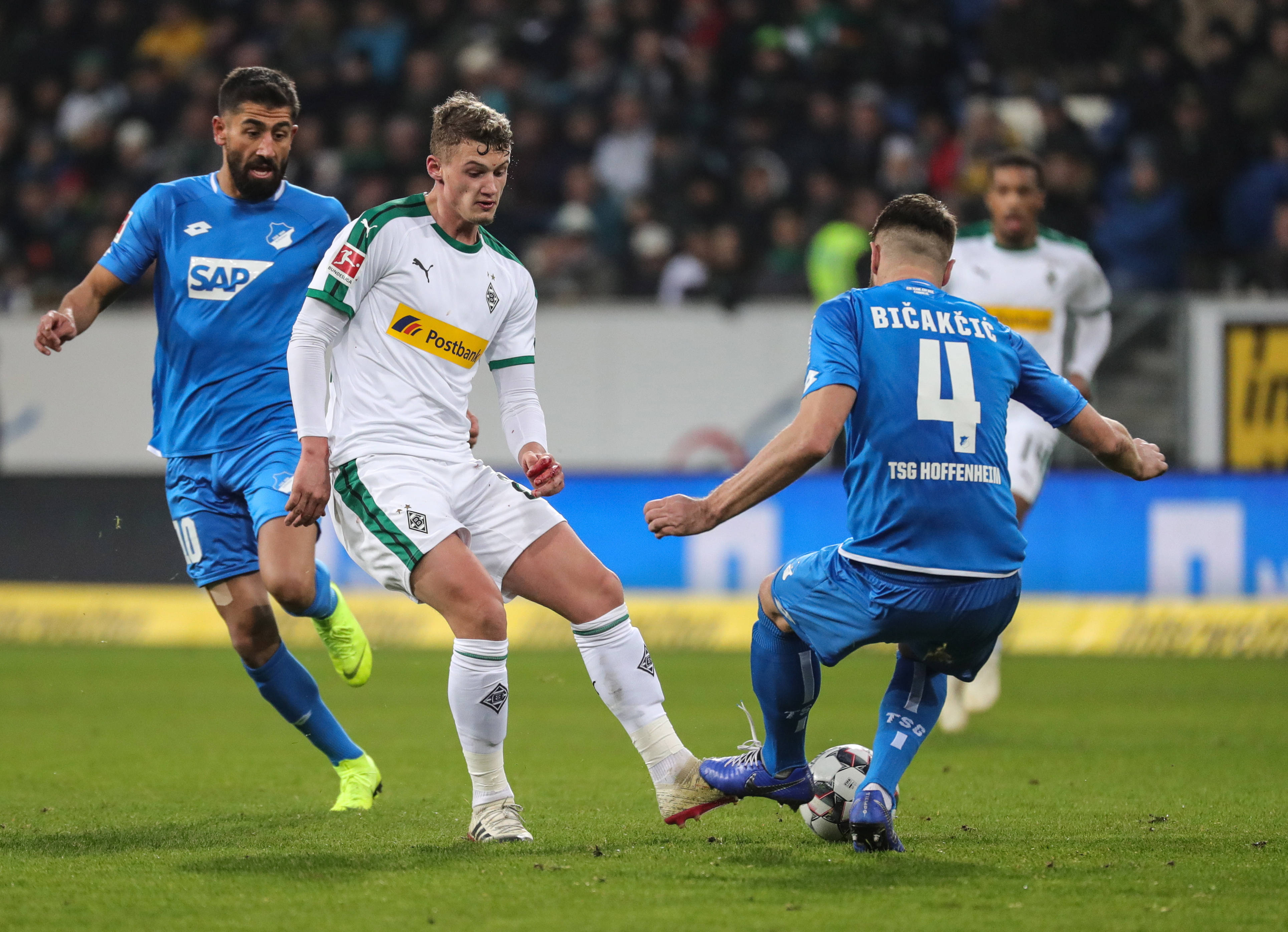 开云体育平台APP-雷根斯堡客场大胜，德甲保级形势逐渐向好的简单介绍