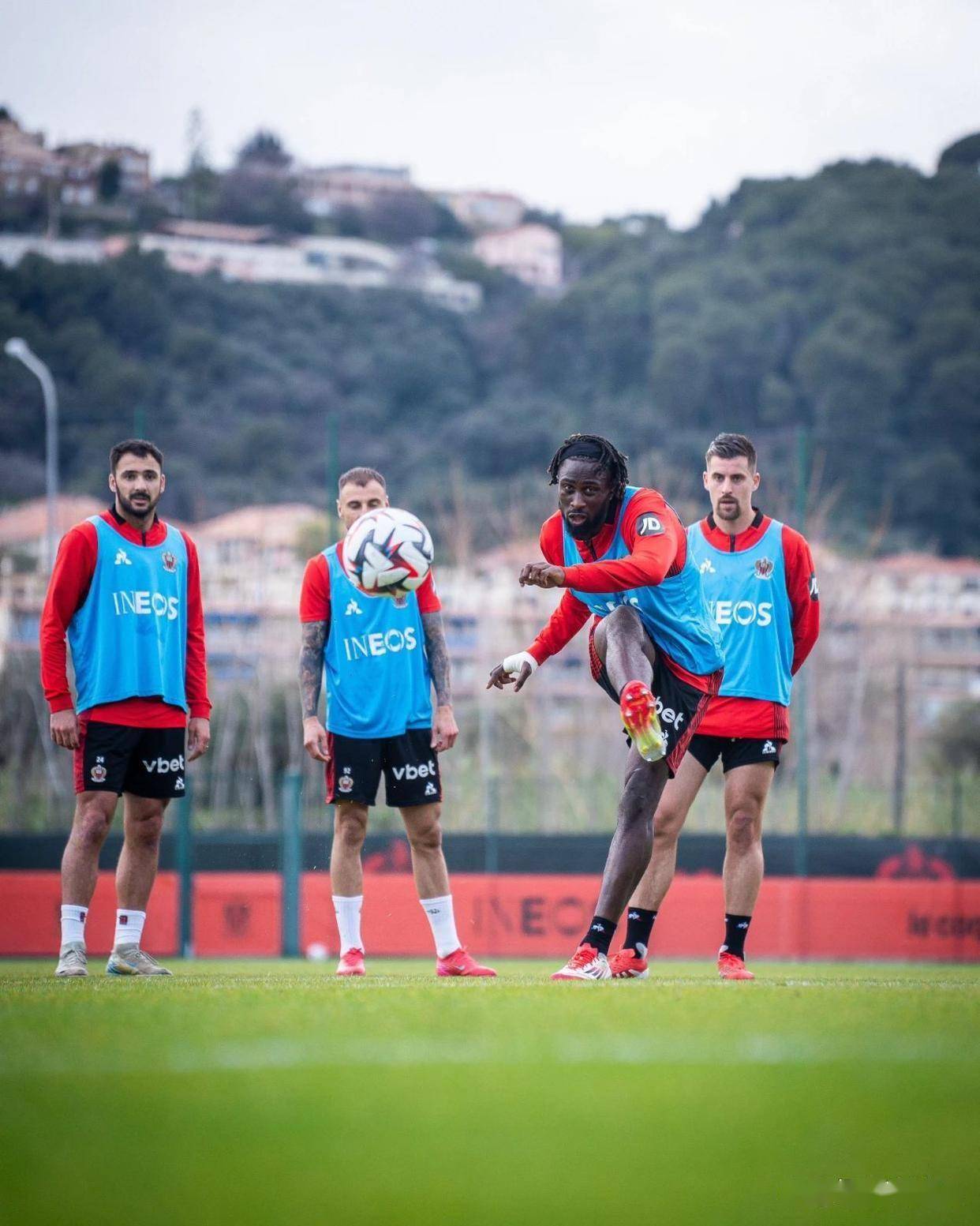 拜仁慕尼黑小胜阿贾克斯,青出于蓝的简单介绍 拜仁慕尼黑小胜阿贾克斯,青出于蓝的简单介绍