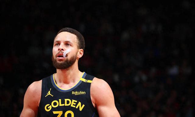 勇士队再次陷入失利,遗憾败给篮网 勇士队再次陷入失利,遗憾败给篮网