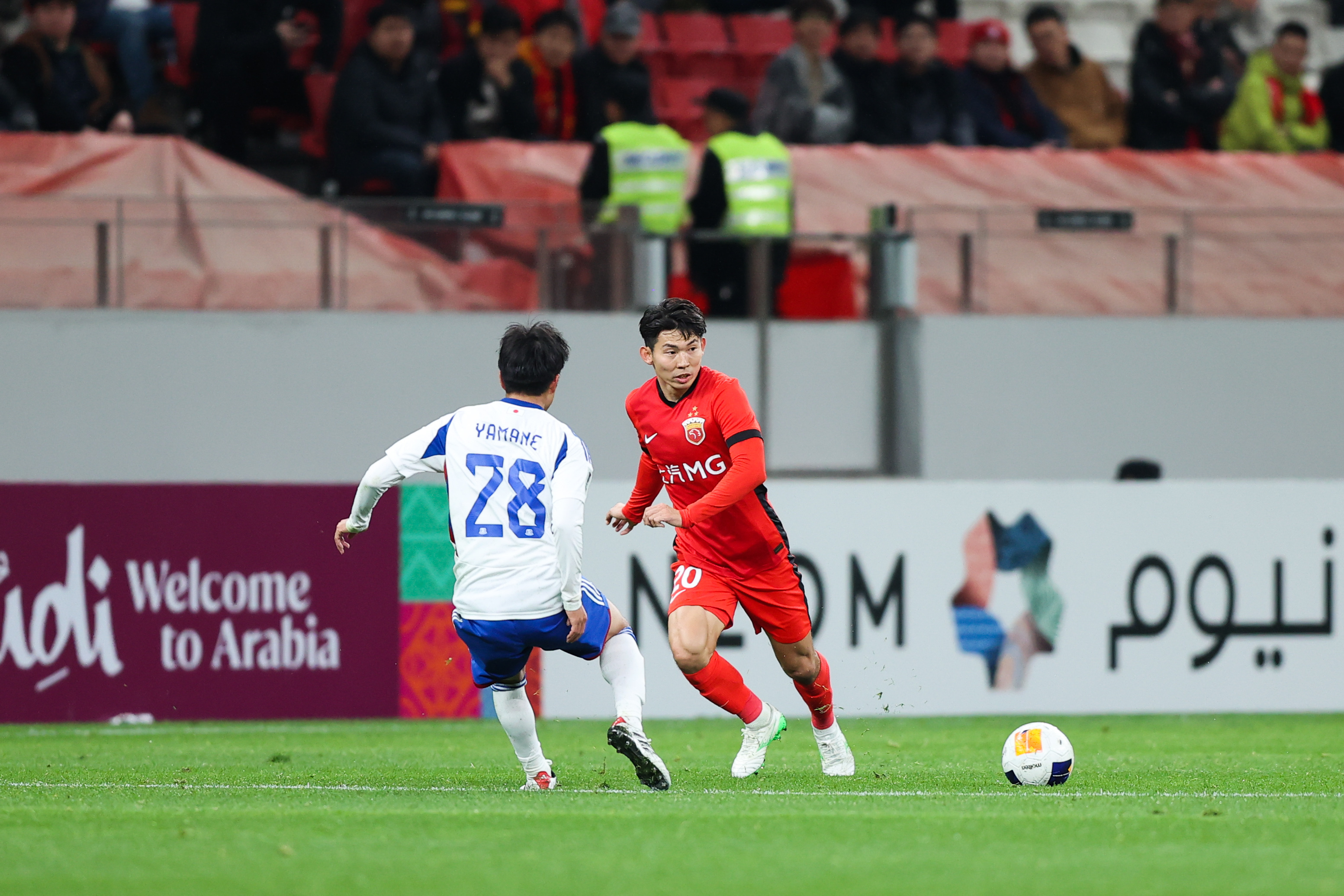 开云体育app-比赛中球队临时换人，取得奇效反超对手