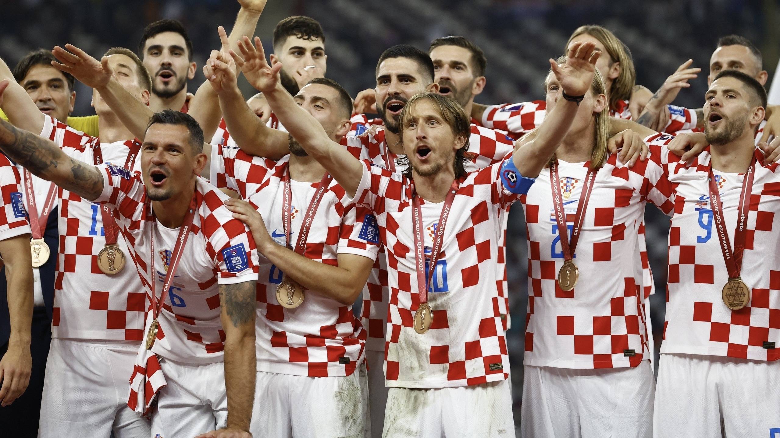 包含欧国联比赛：捷克-克罗地亚战平的词条