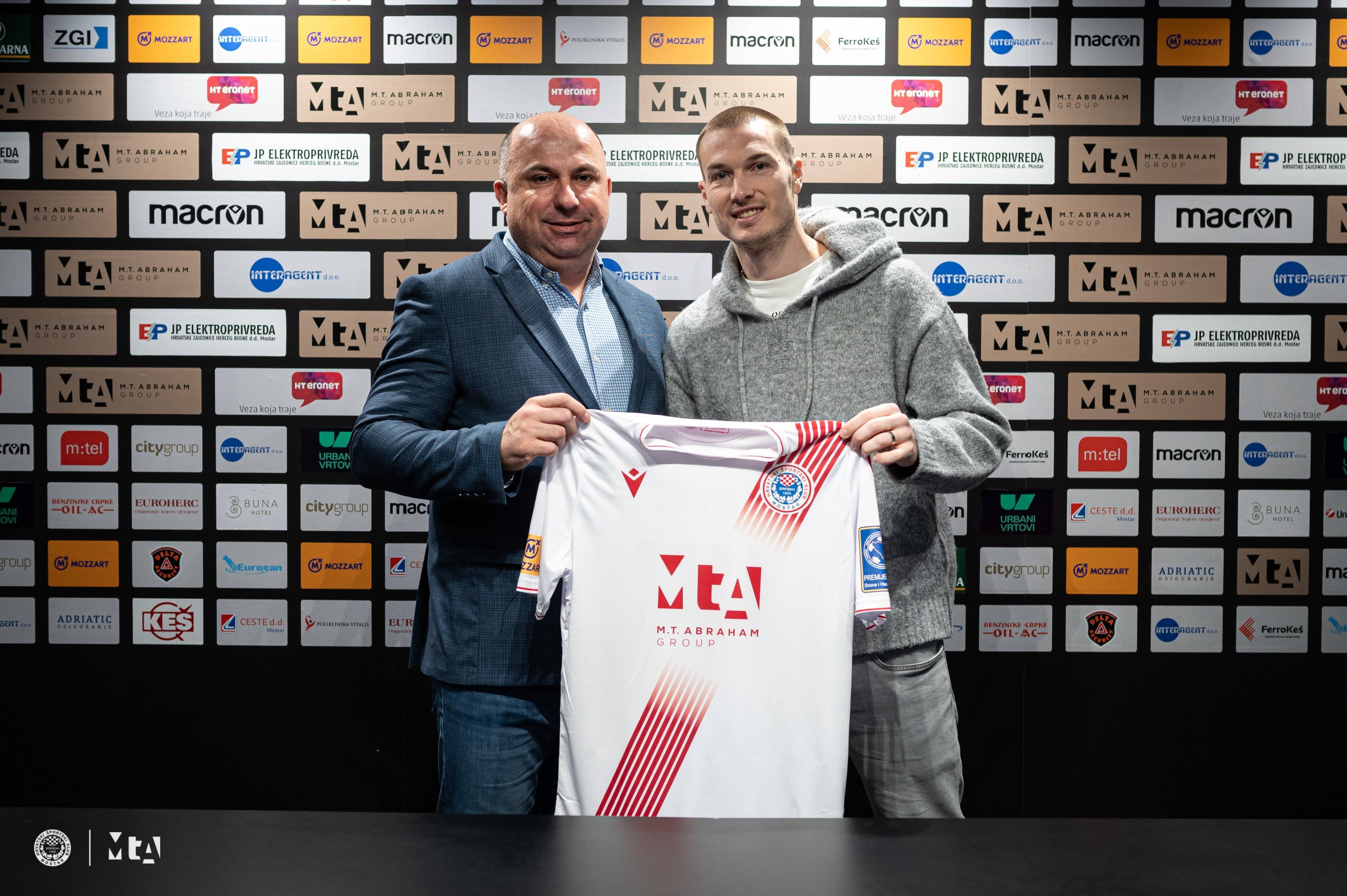 斯图加特俱乐部签下外援,助力球队升级的简单介绍 斯图加特俱乐部签下外援,助力球队升级的简单介绍