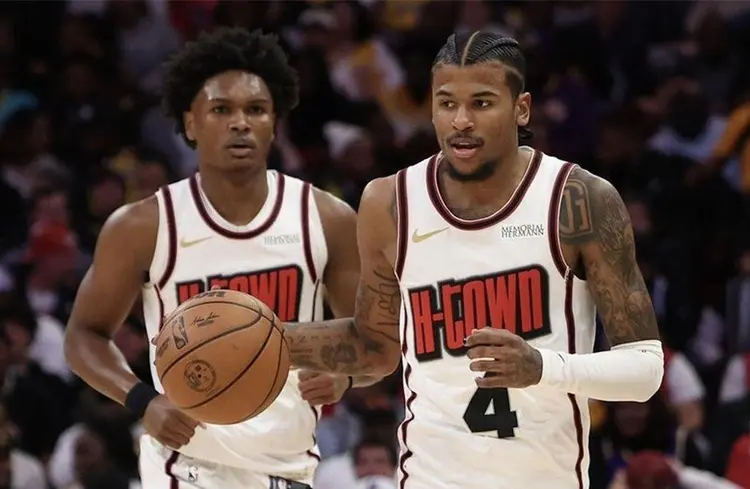 开云体育下载-包含罗马过关斩将，势不可挡冲向榜首的词条