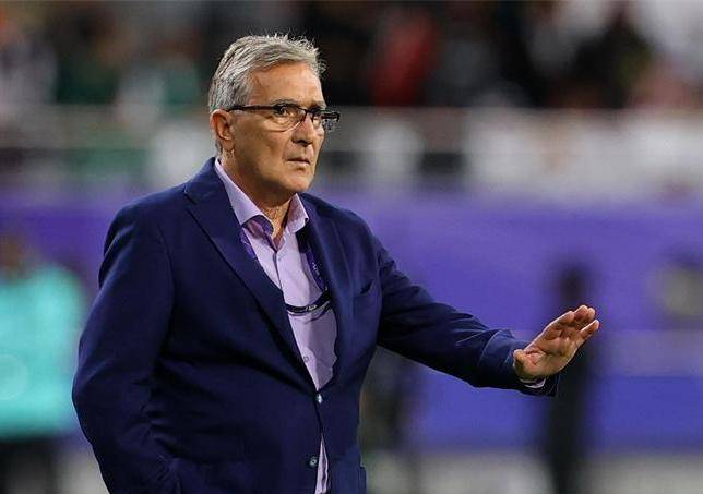 开云体育平台APP-包含穆勒梅尔球迷欢呼，球队终结连败的词条