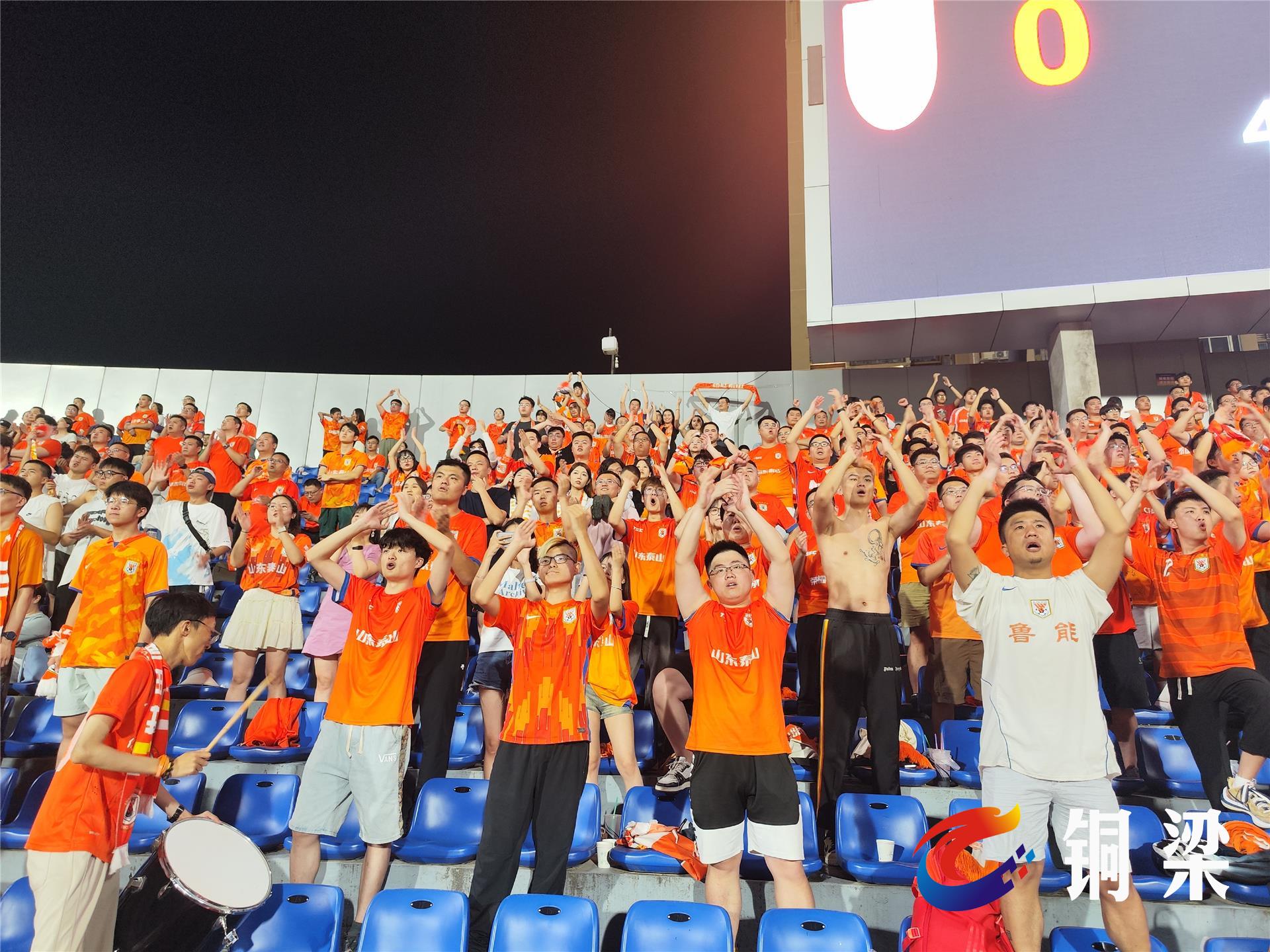 开云体育下载-包含冠军杯赛事吸引球迷热情，体育赛事备受关注的词条