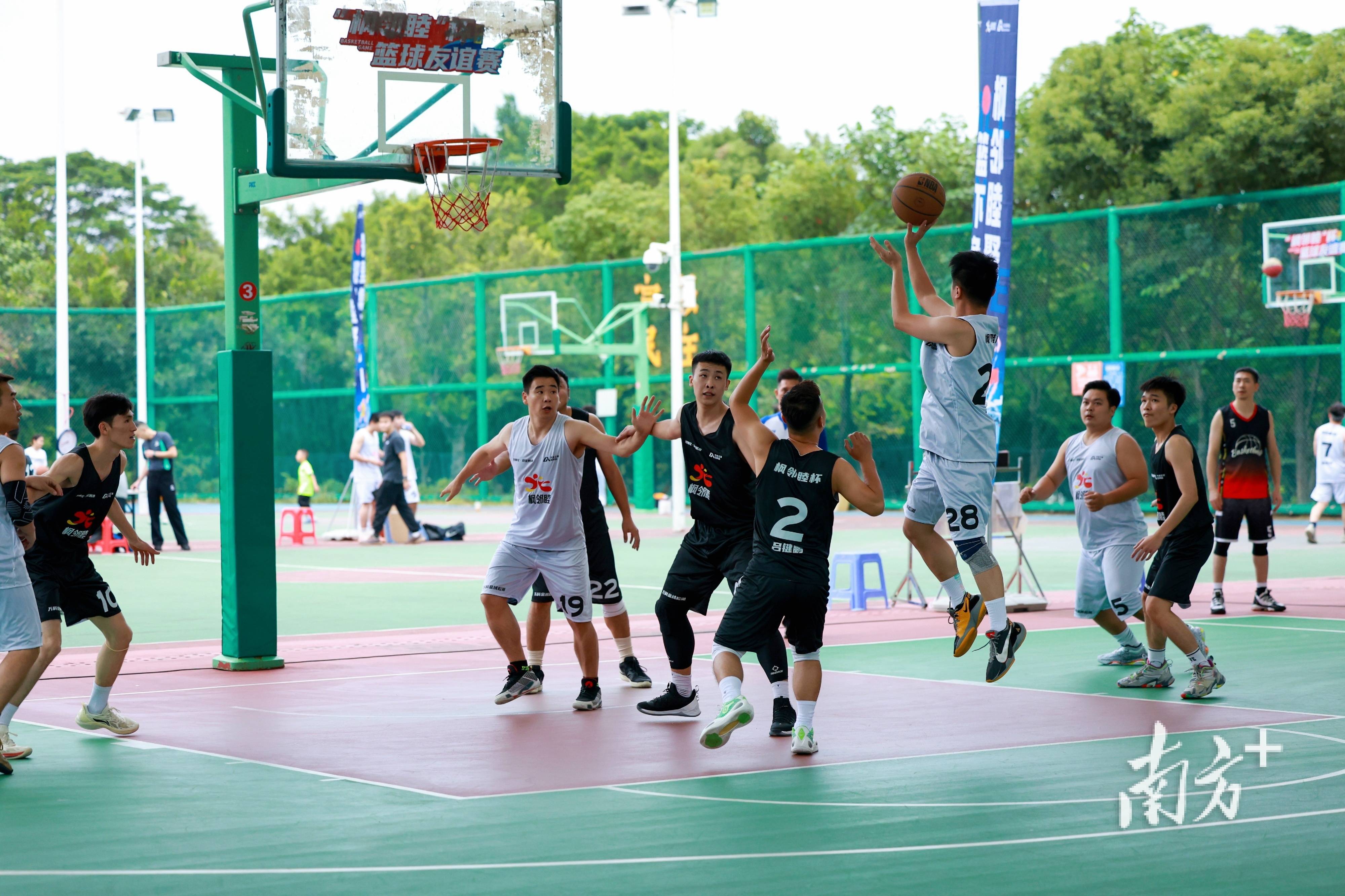 球赛收官场面壮观扣人心弦展现实力的简单介绍