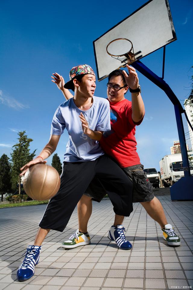 包含球场上的默契配合,篮球赛事精彩纷呈的词条 包含球场上的默契配合,篮球赛事精彩纷呈的词条