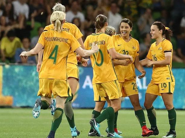 包含女足比赛中球队实力雄厚,不容小觑的词条 包含女足比赛中球队实力雄厚,不容小觑的词条