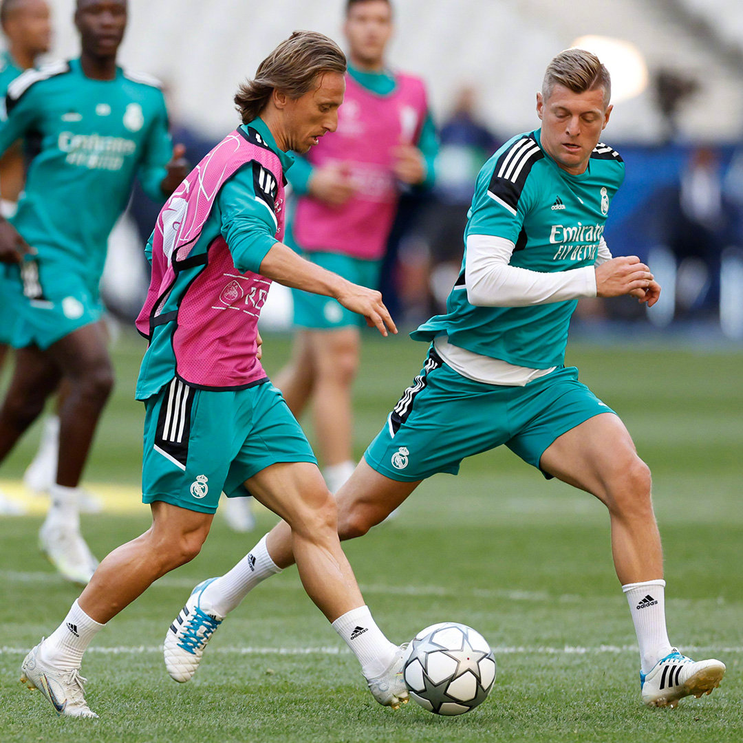 包含一触即发:强队之间角逐异常激烈的词条 包含一触即发:强队之间角逐异常激烈的词条