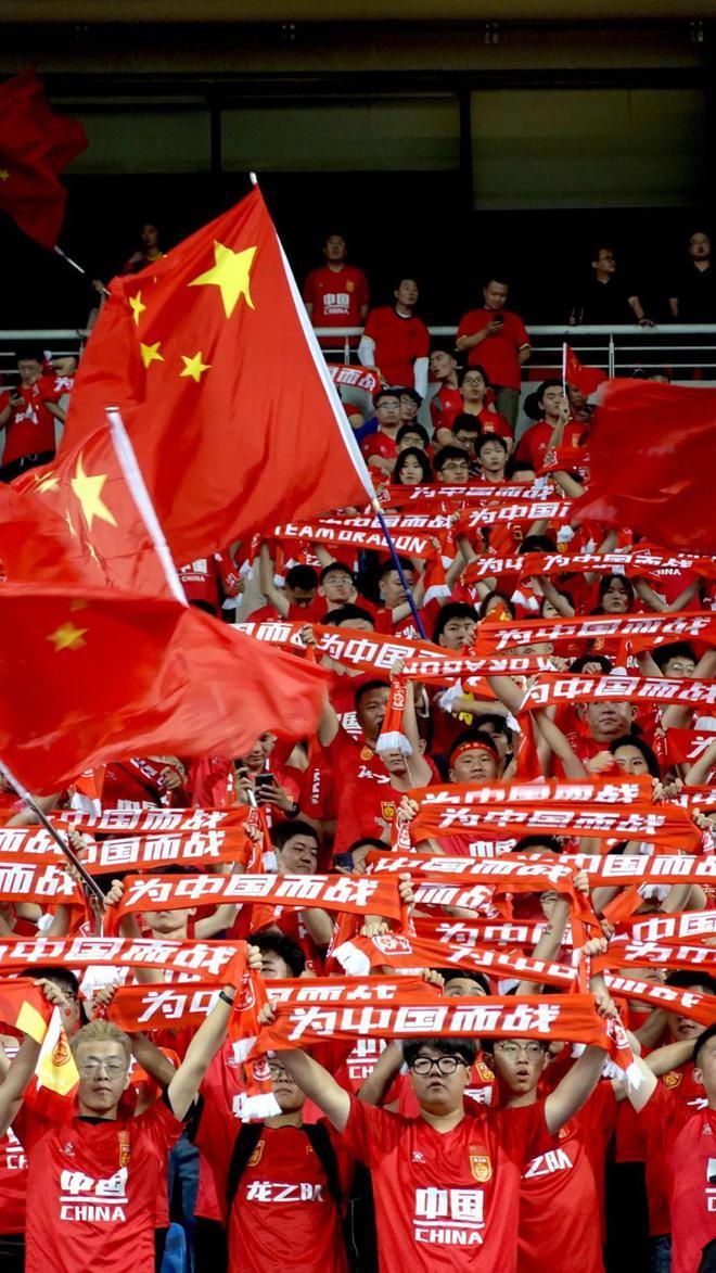 开云体育中国-足球赛事氛围浓厚，球迷热情高涨的简单介绍