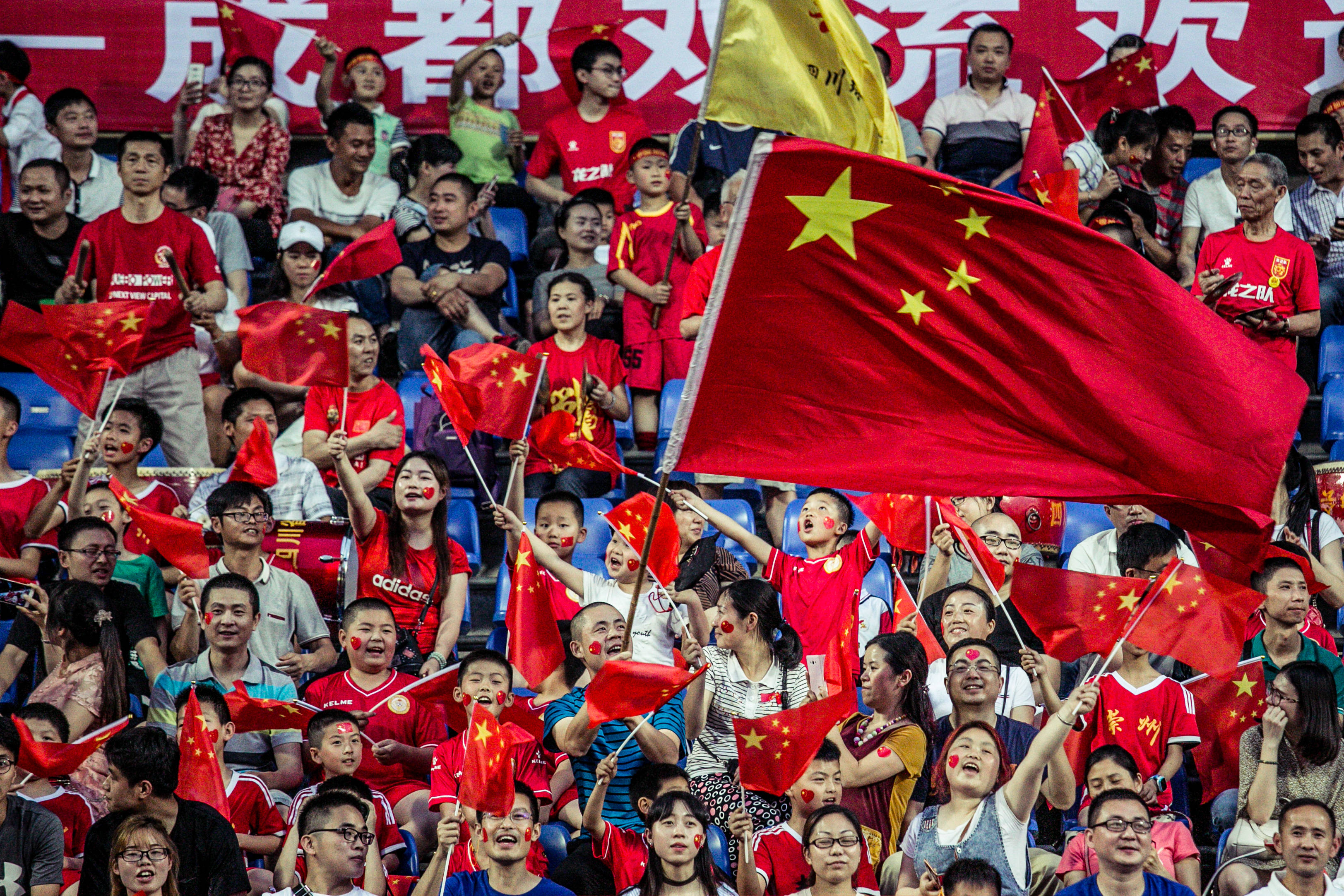 包含世界杯赛:中国队在比赛中大放异彩的词条 包含世界杯赛:中国队在比赛中大放异彩的词条