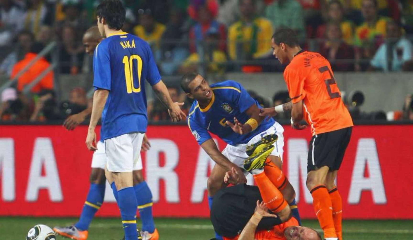 开云体育平台APP-热门球队在国际赛事中遭遇困境，面临挑战的简单介绍