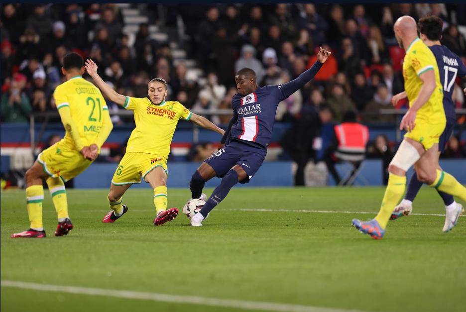 开云体育平台APP-包含南特队门将表现神勇力保球门不失的词条