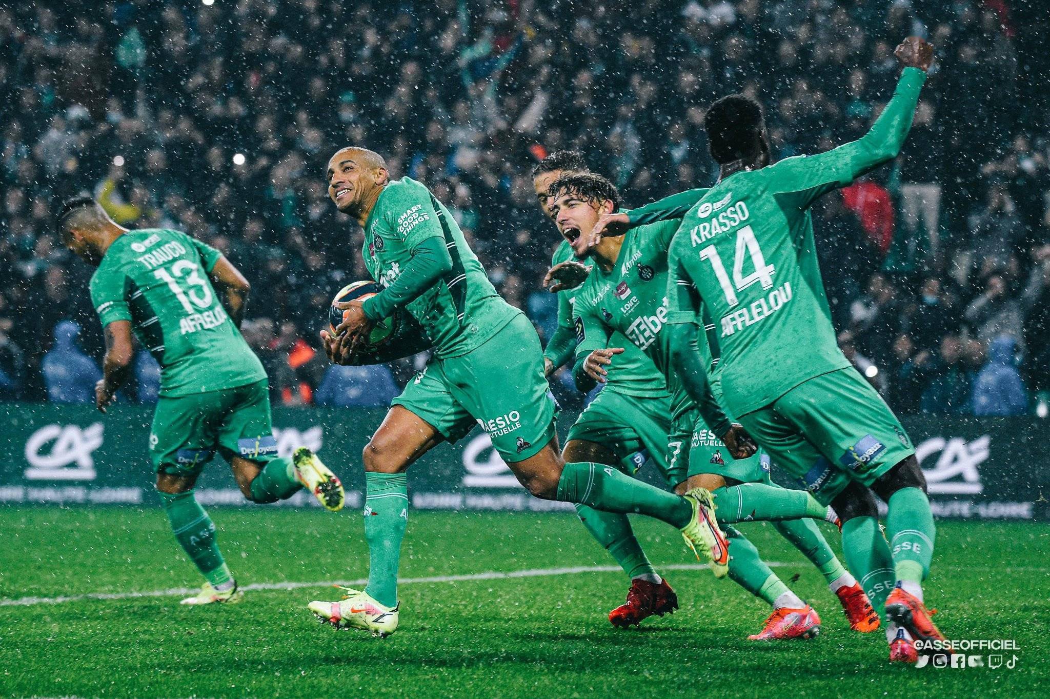 开云体育平台APP-包含巴黎FC战平里昂，松动联赛头名位置的词条