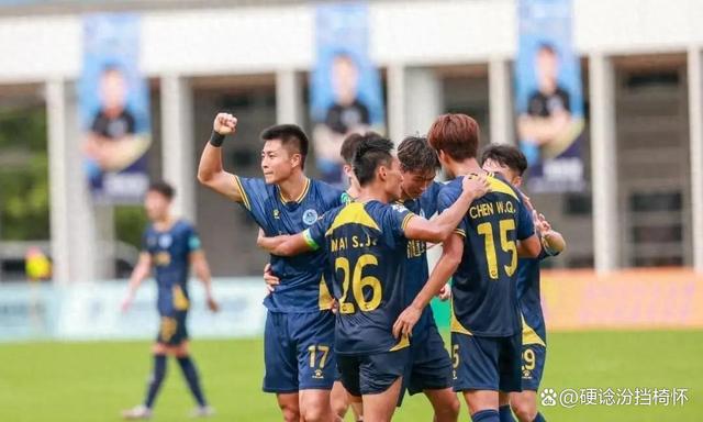 开云体育下载-关于足球职业联赛球队对抗激烈，胜负悬念不减的信息