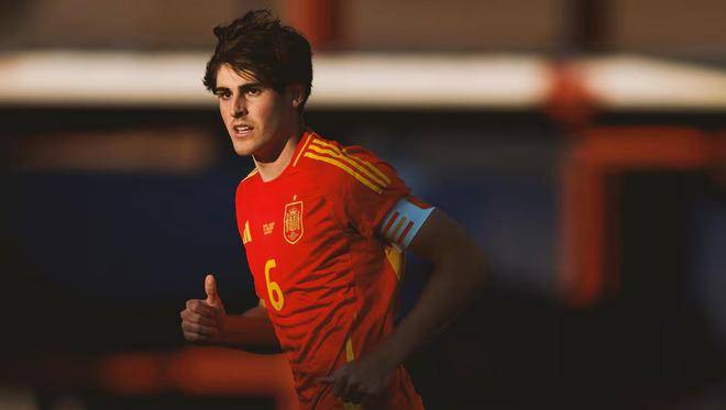 瓦伦西亚中场大将带队逆转胜利,展现出色表现 瓦伦西亚中场大将带队逆转胜利,展现出色表现