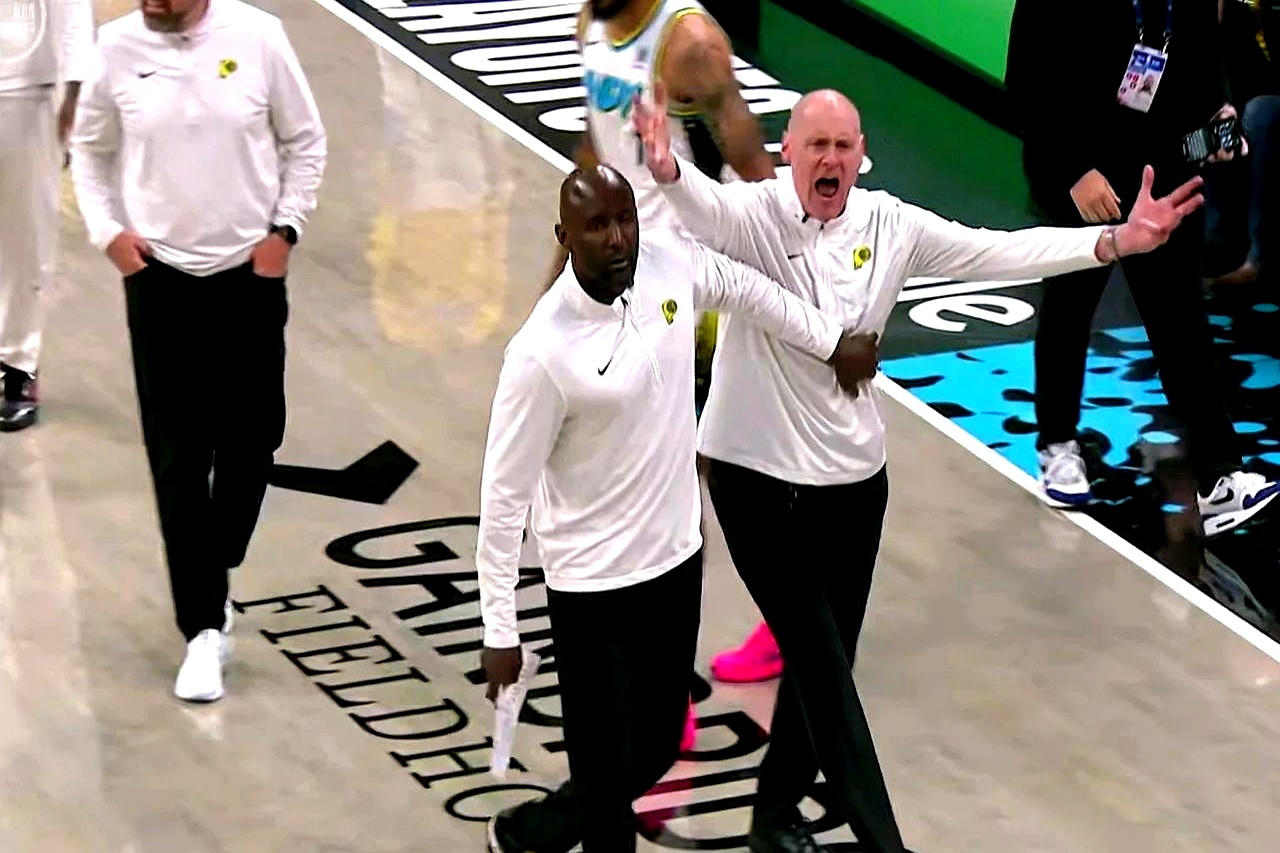 步行者队主教练遭遇执教生涯最大危机 步行者队主教练遭遇执教生涯最大危机