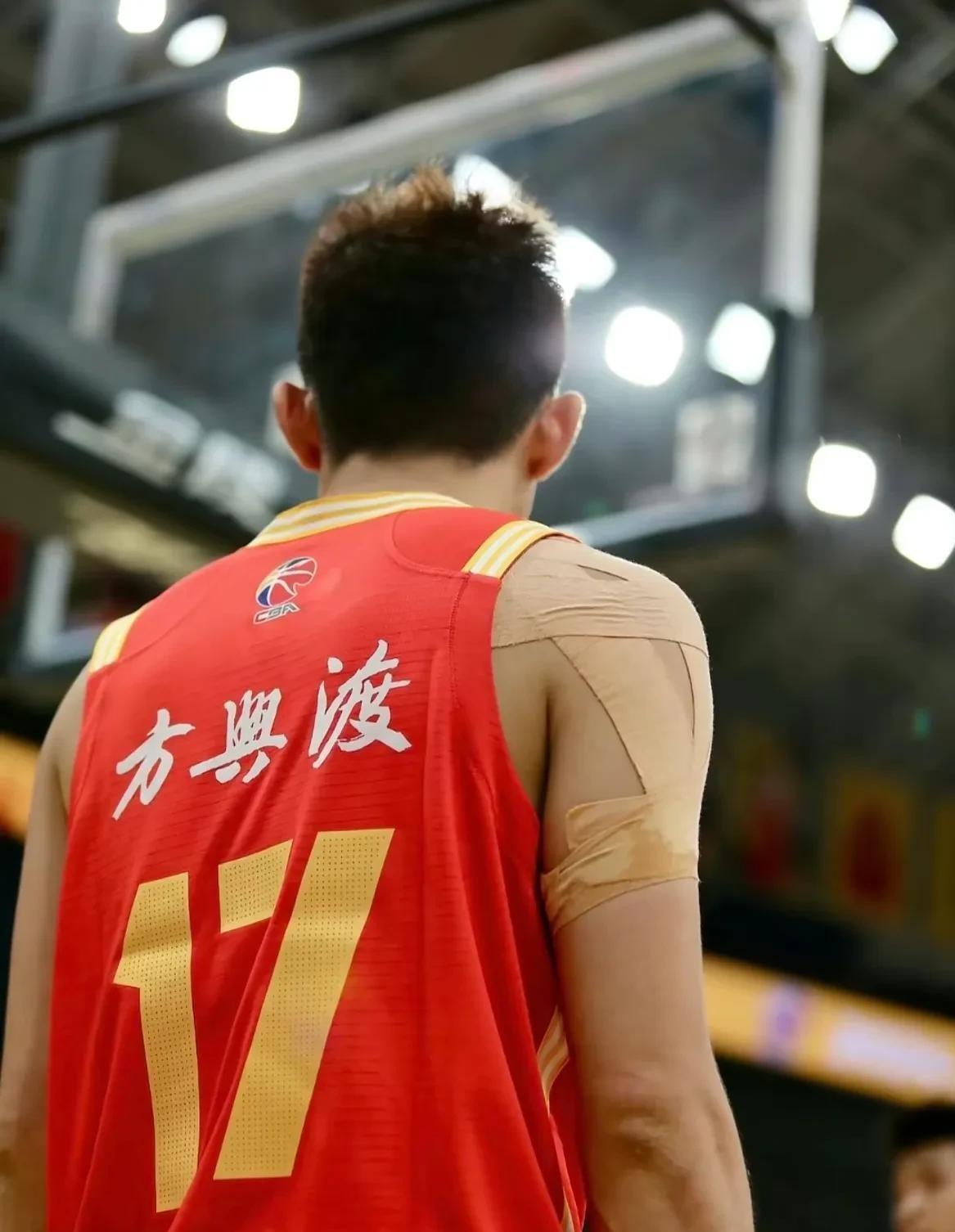 爵士翻盘北京队,孙铭徽关键制胜 爵士翻盘北京队,孙铭徽关键制胜