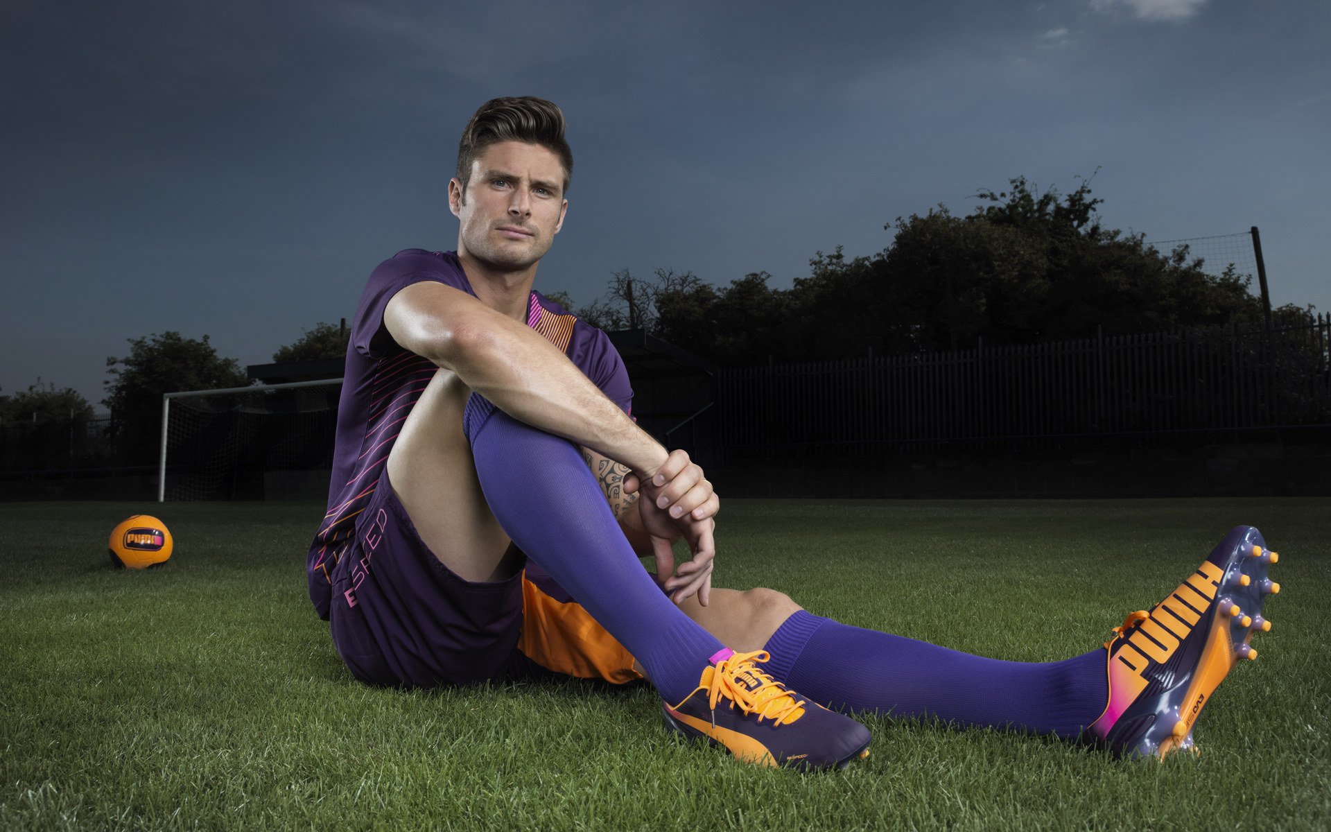 萨拉赫的影子，希腊对阵摩洛哥，一场关于证明的遥远回响