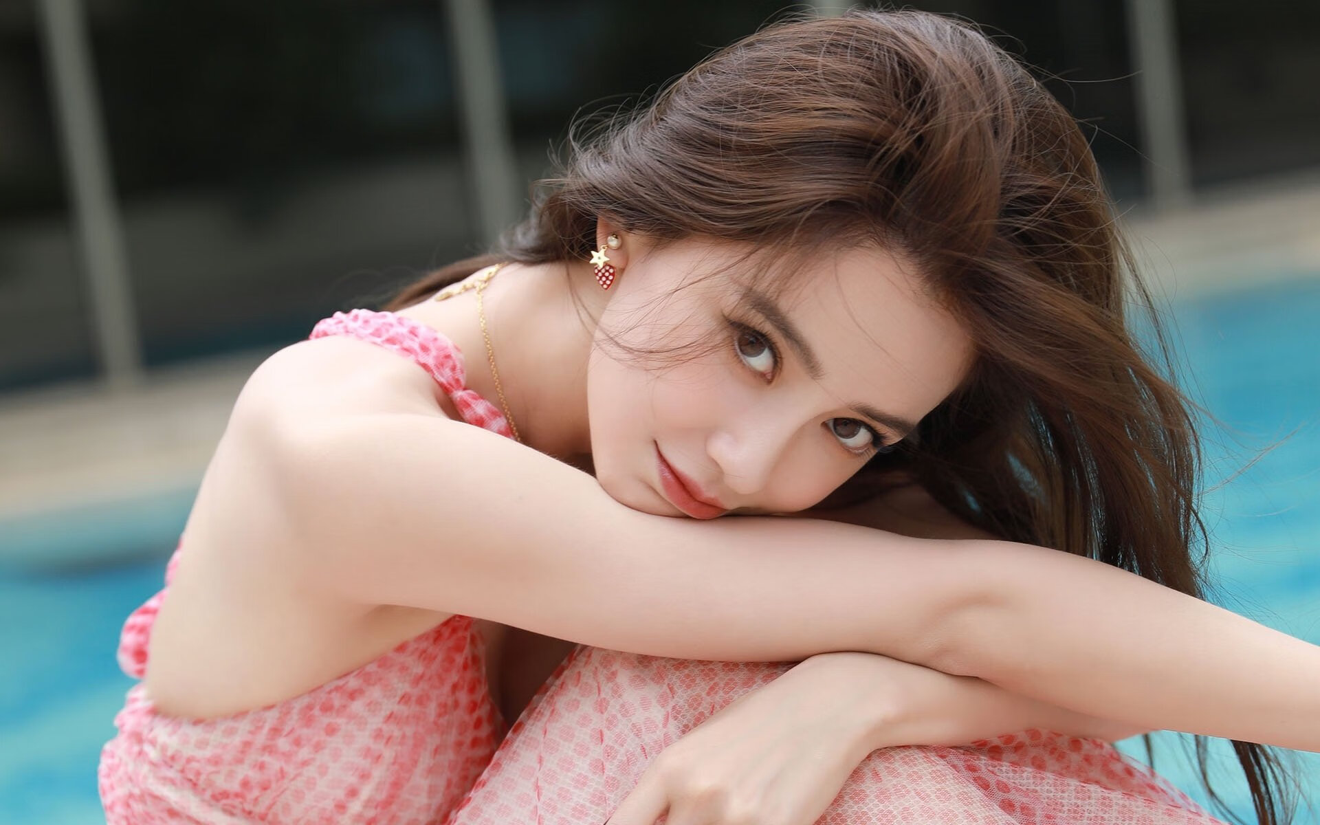 开云体育平台APP-当莫德里奇穿上红蓝战袍，一场友谊赛里的家国与足球史诗