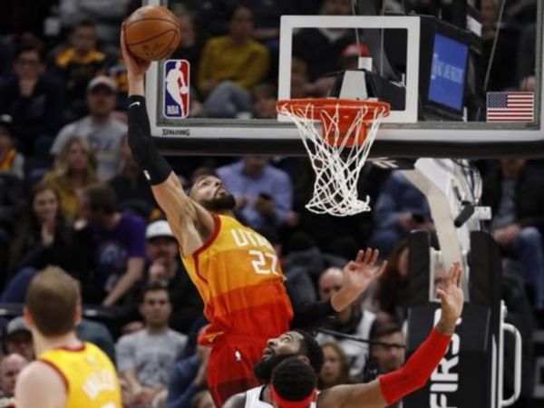 北京队血拼广东队，戈贝尔成为关键先生