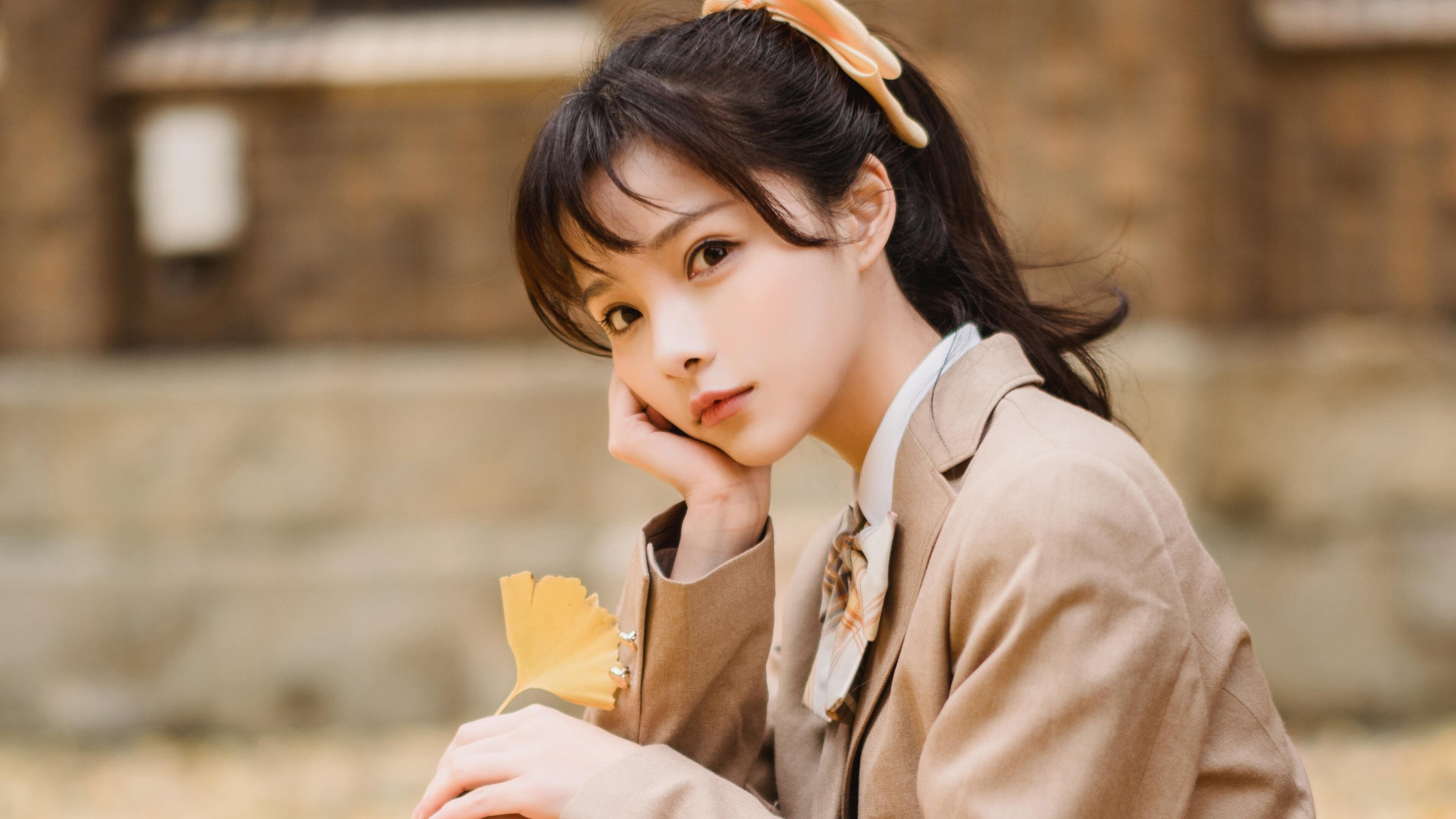 开云体育平台APP-新星闪耀！切特关键表现助开拓者淘汰活塞晋级